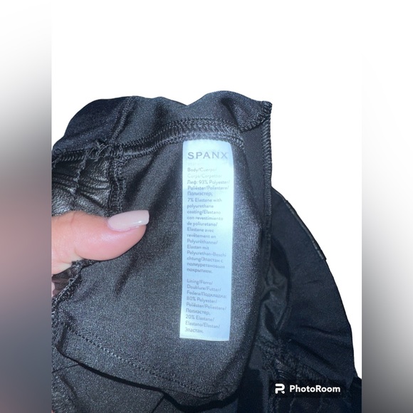 NWT SPANX Leather Like Joggers In Black Size M. - Picture 10 of 10